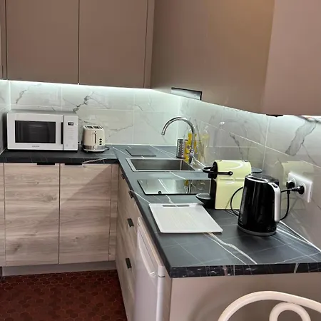 Large Invalides Montparnasse