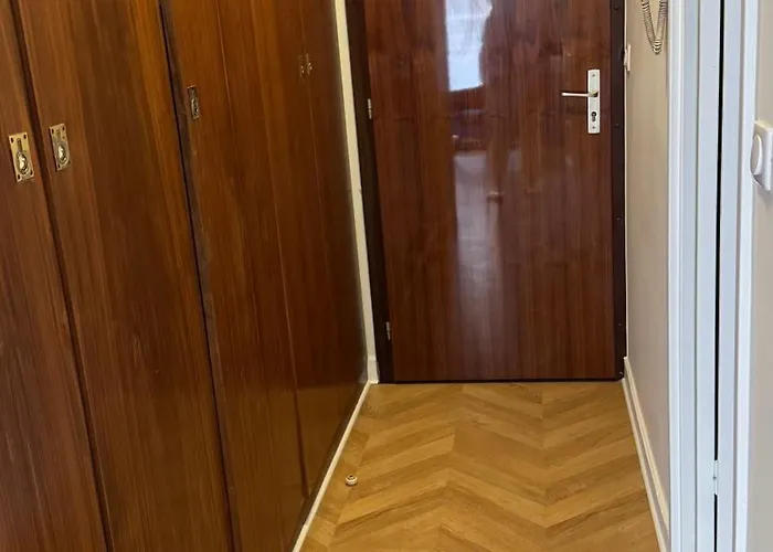 Large Invalides Montparnasse *